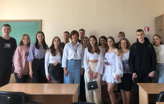 In the Educational and Scientific Institute of Continuing Education, the dedication of first-year students of the specialty 281 Public Management and Administration took place